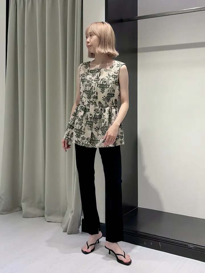 GRACE CONTINENTAL Abe コーディネート画像