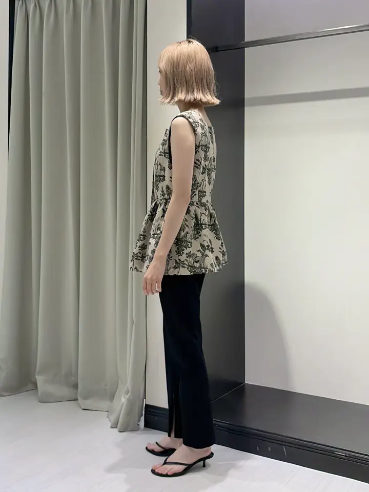 GRACE CONTINENTAL Abe コーディネート画像