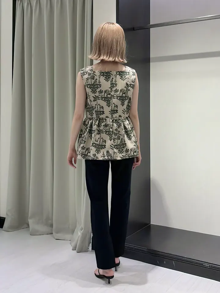 GRACE CONTINENTAL Abe コーディネート画像