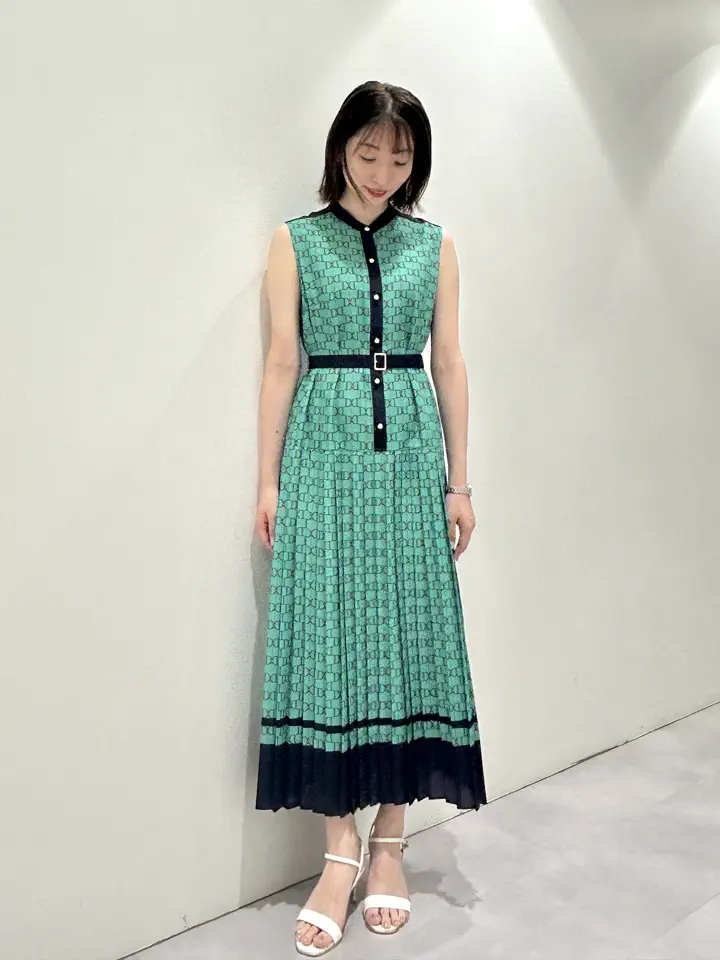 GRACE CONTINENTAL eri コーディネート画像