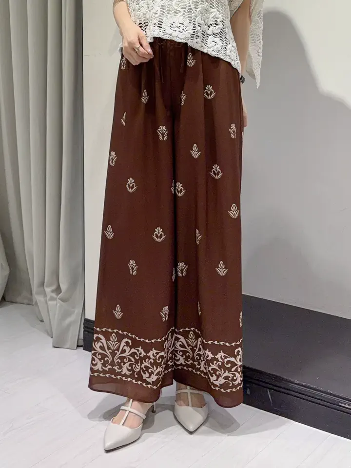 GRACE CONTINENTAL 亀田 未希 コーディネート画像