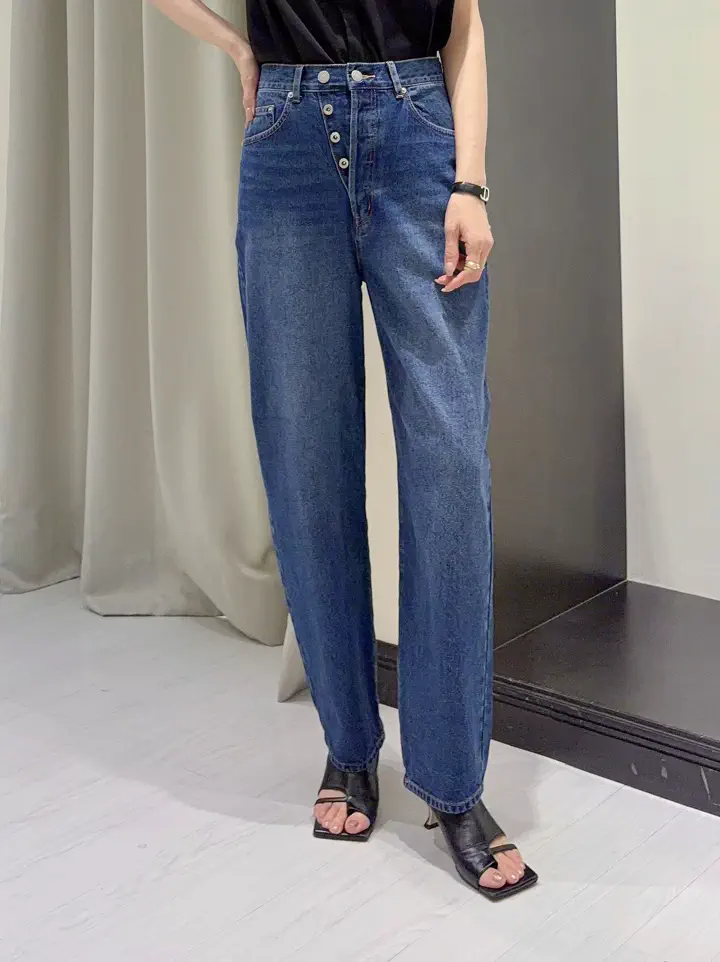 GRACE CONTINENTAL 亀田 未希 コーディネート画像