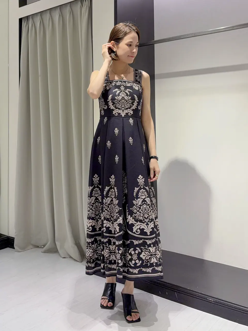 GRACE CONTINENTAL 亀田 未希 コーディネート画像