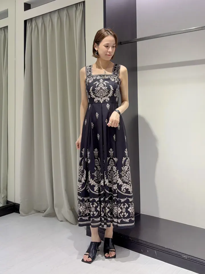GRACE CONTINENTAL 亀田 未希 コーディネート画像
