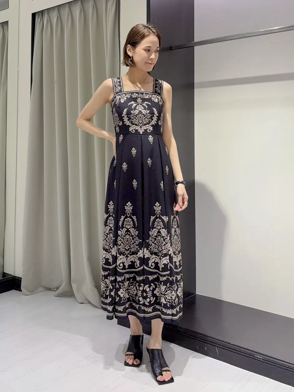 GRACE CONTINENTAL 亀田 未希 コーディネート画像