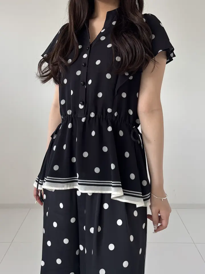 GRACE CONTINENTAL Kikuchi コーディネート画像