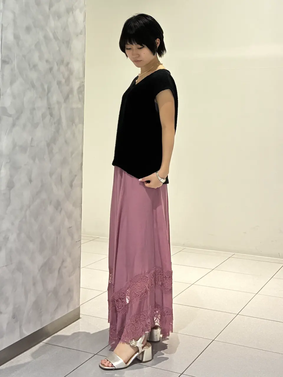 GRACE CONTINENTAL Yuna Iwasaki コーディネート画像