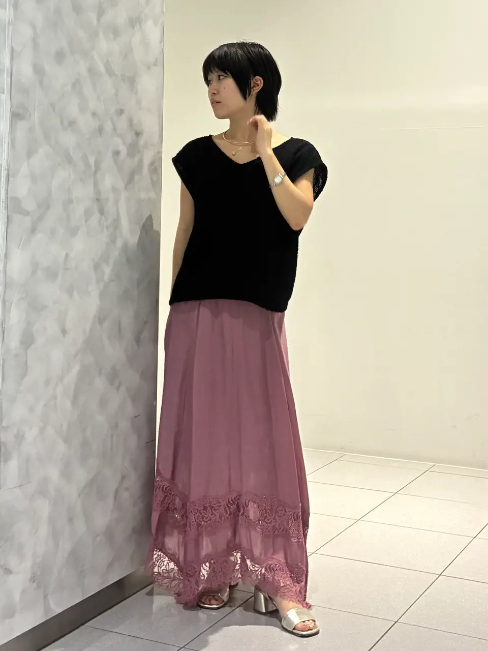 GRACE CONTINENTAL Yuna Iwasaki コーディネート画像