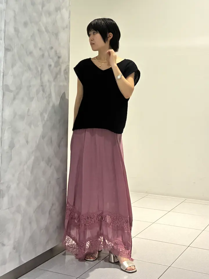GRACE CONTINENTAL Yuna Iwasaki コーディネート画像