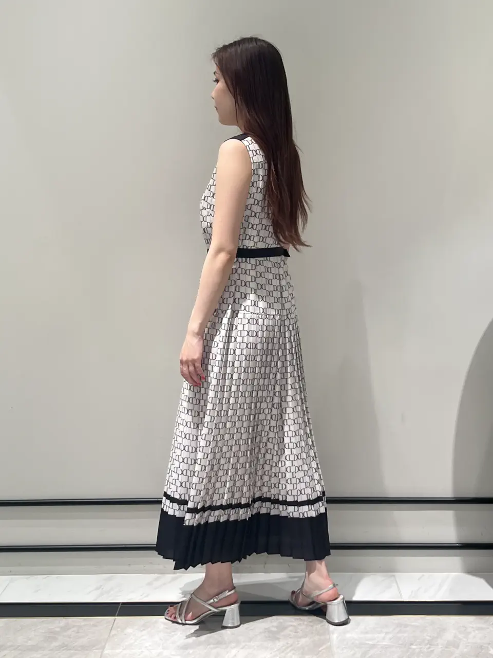 GRACE CONTINENTAL RIKO コーディネート画像