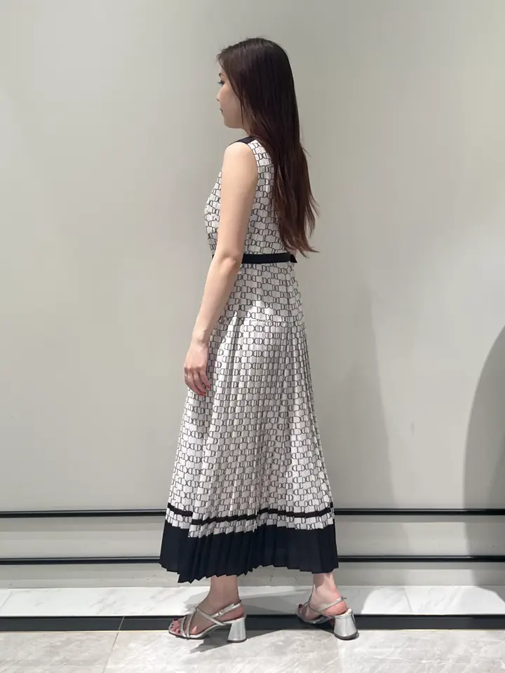 GRACE CONTINENTAL RIKO コーディネート画像