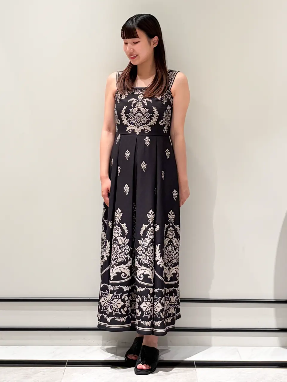 GRACE CONTINENTAL CHISAKO.S コーディネート画像