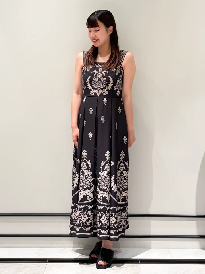 GRACE CONTINENTAL CHISAKO.S コーディネート画像