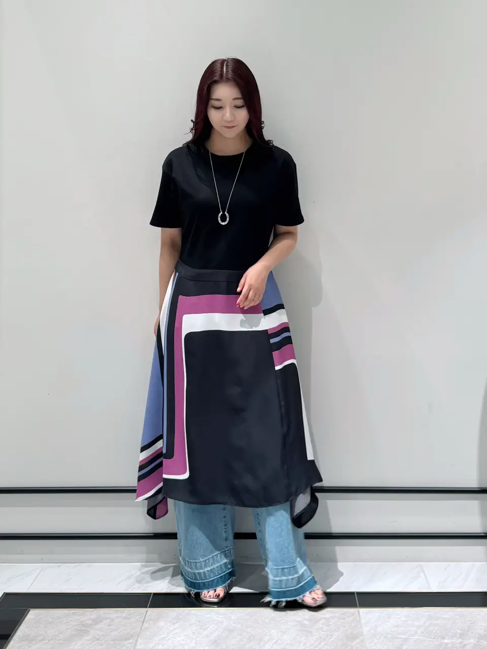  MOMOKO コーディネート画像
