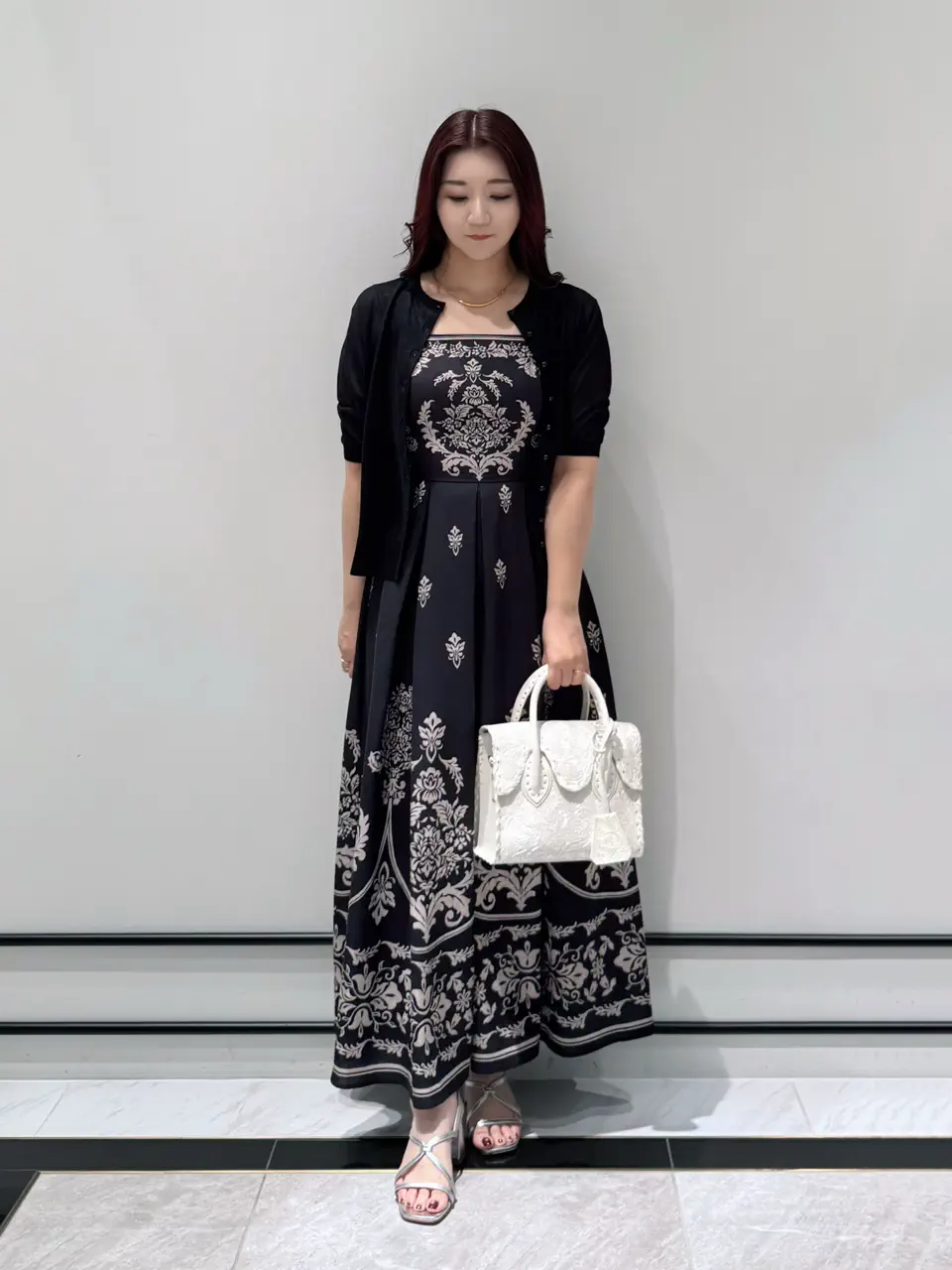  MOMOKO コーディネート画像