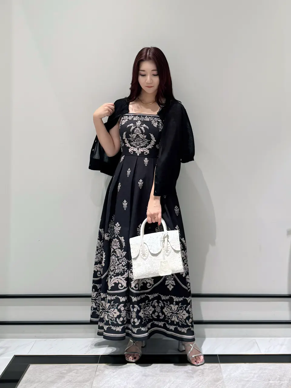 GRACE CONTINENTAL MOMOKO コーディネート画像