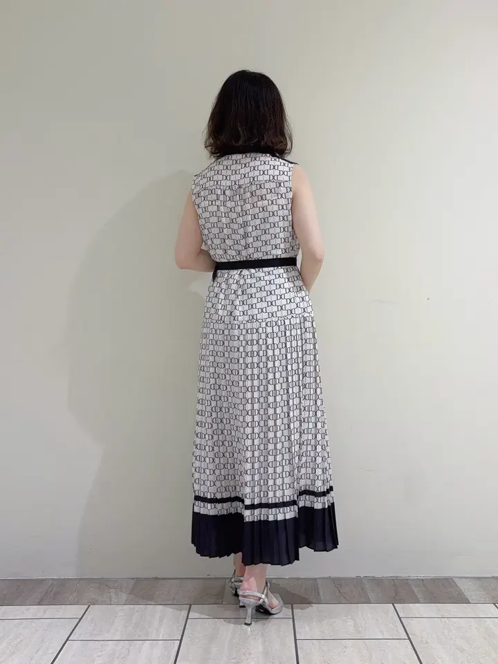 GRACE CONTINENTAL SASAKI コーディネート画像