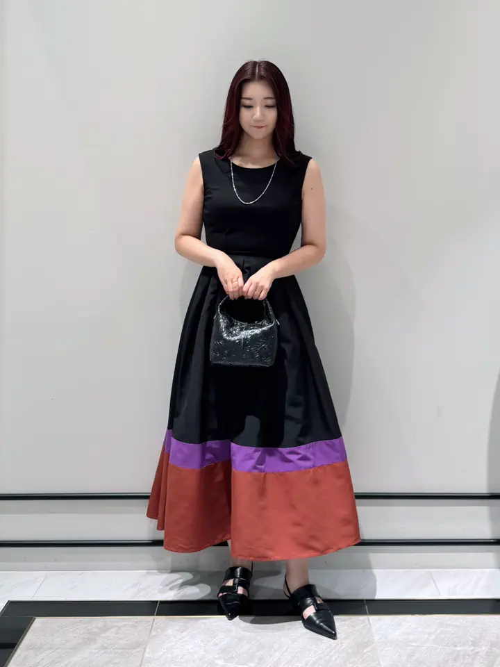 GRACE CONTINENTAL MOMOKO コーディネート画像