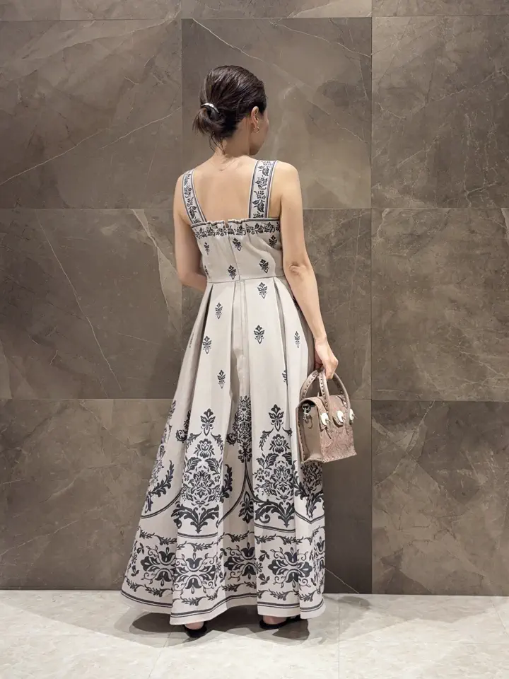 GRACE CONTINENTAL 穐山　香織 コーディネート画像