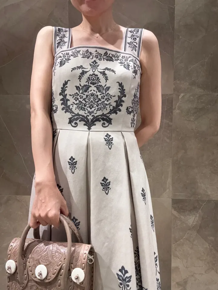 GRACE CONTINENTAL 穐山　香織 コーディネート画像