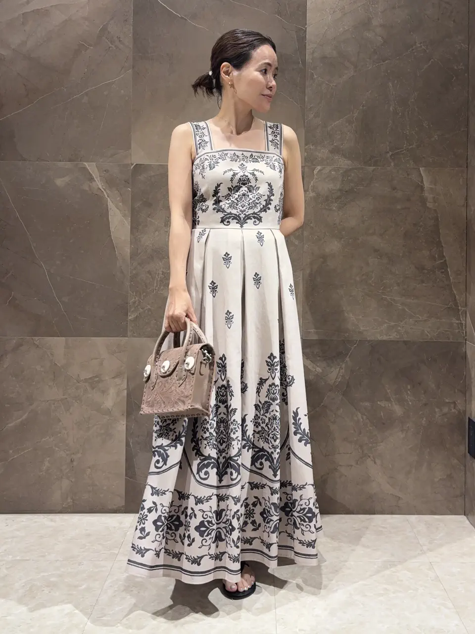 GRACE CONTINENTAL 穐山　香織 コーディネート画像