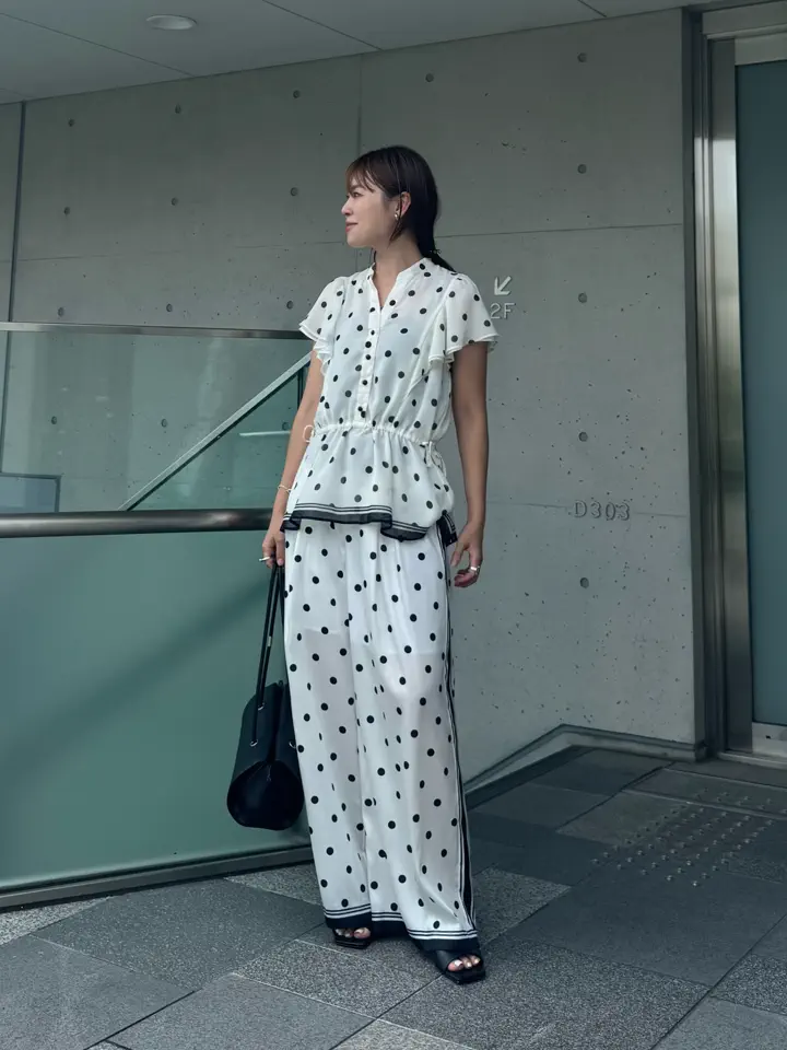 GRACE CONTINENTAL 古川温子 コーディネート画像