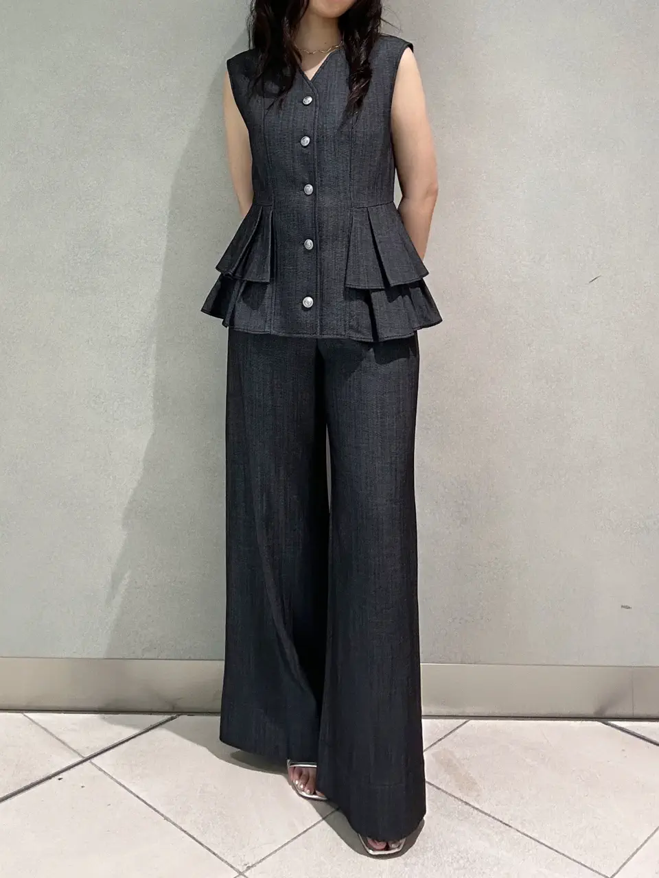GRACE CONTINENTAL Nanaumi コーディネート画像