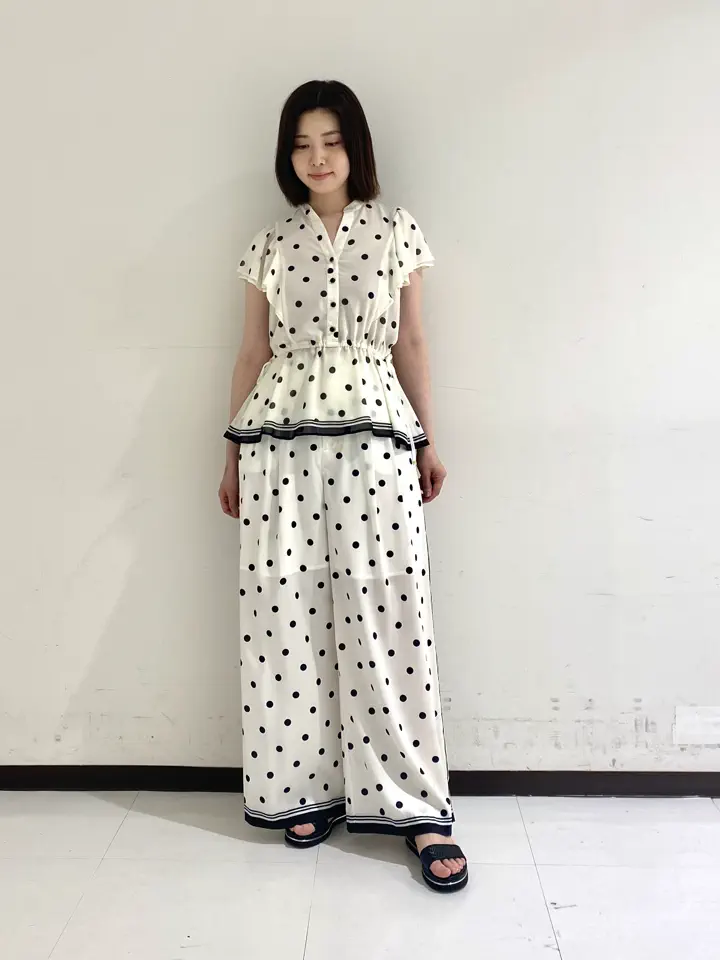 GRACE CONTINENTAL MIKIHO コーディネート画像