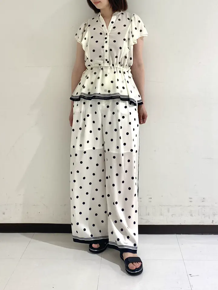 GRACE CONTINENTAL MIKIHO コーディネート画像