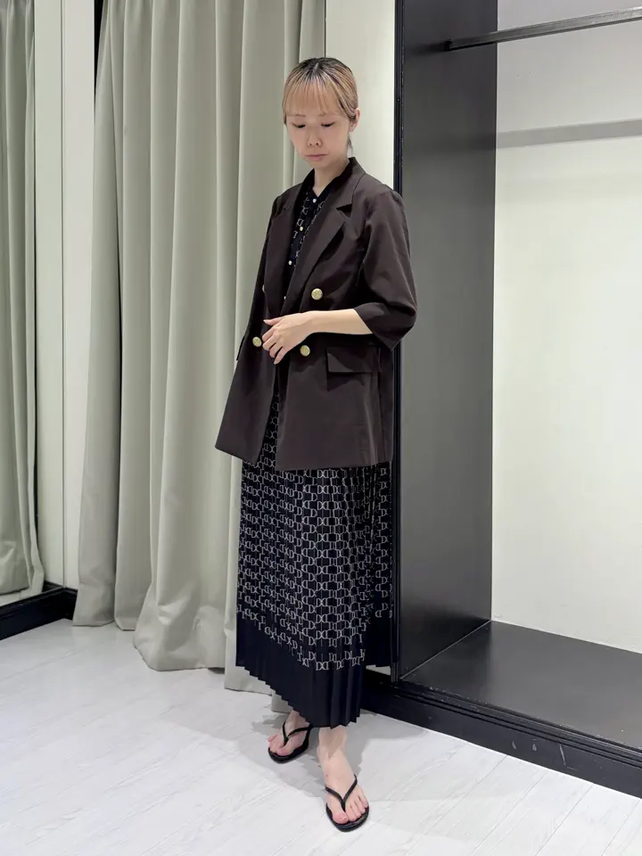 GRACE CONTINENTAL Abe コーディネート画像