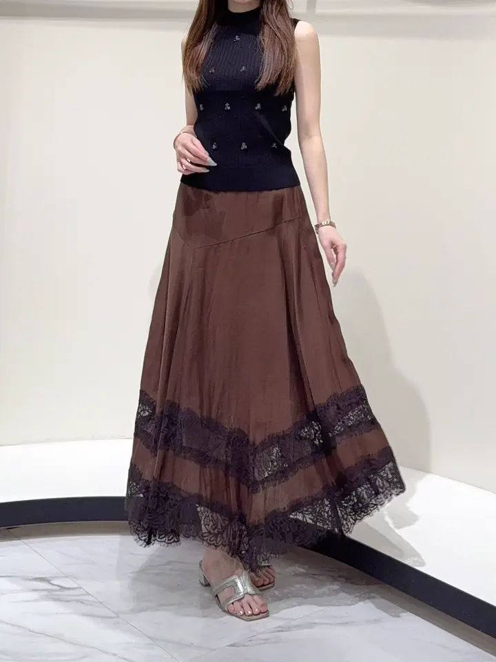 GRACE CONTINENTAL Suzuka コーディネート画像
