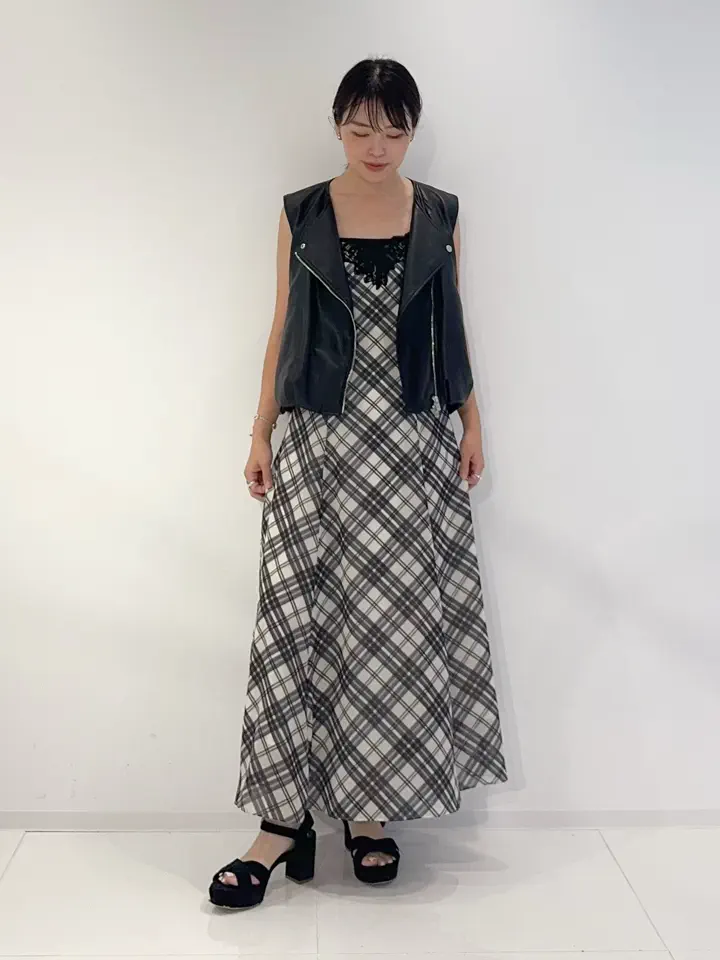 GRACE CONTINENTAL 古川温子 コーディネート画像