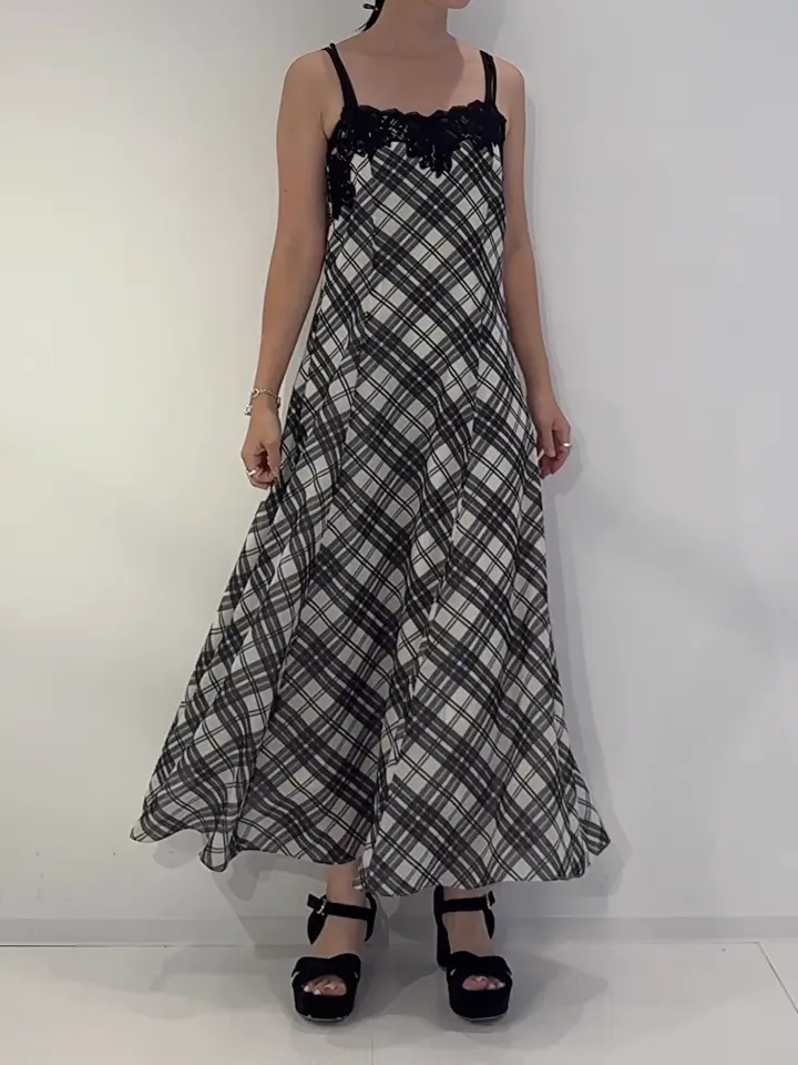 GRACE CONTINENTAL 古川温子 コーディネート画像