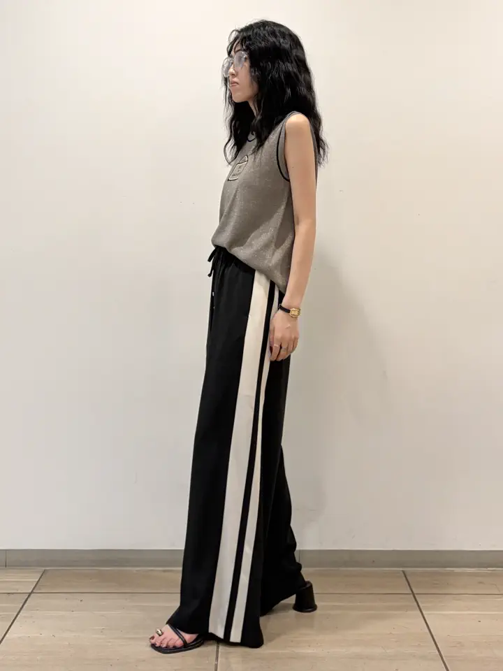 GRACE CONTINENTAL yoshi コーディネート画像