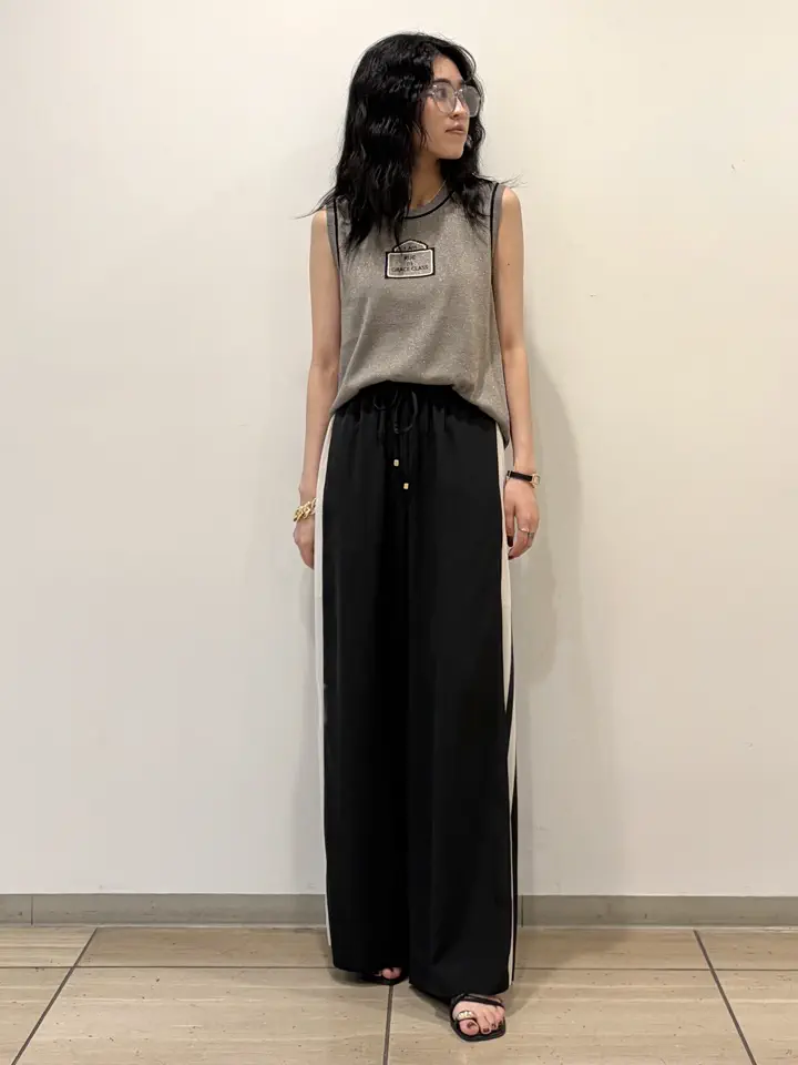 GRACE CONTINENTAL yoshi コーディネート画像
