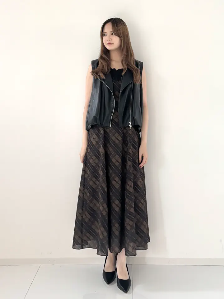 GRACE CONTINENTAL miyuki adachi コーディネート画像