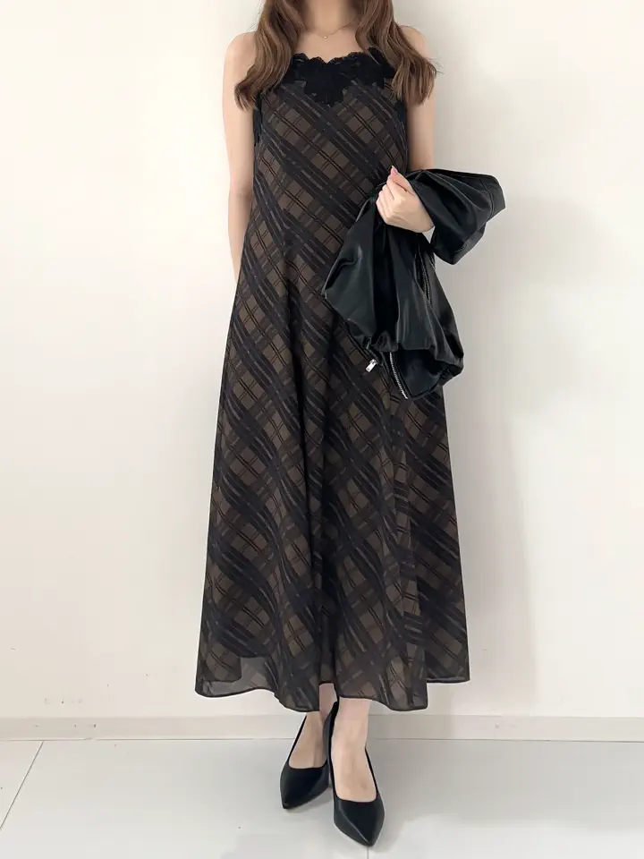 GRACE CONTINENTAL miyuki adachi コーディネート画像