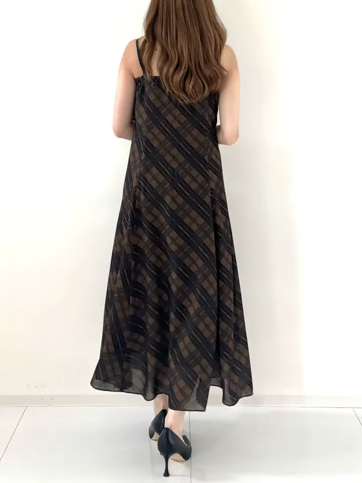 GRACE CONTINENTAL miyuki adachi コーディネート画像
