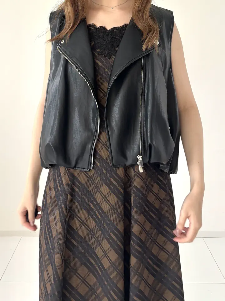 GRACE CONTINENTAL miyuki adachi コーディネート画像