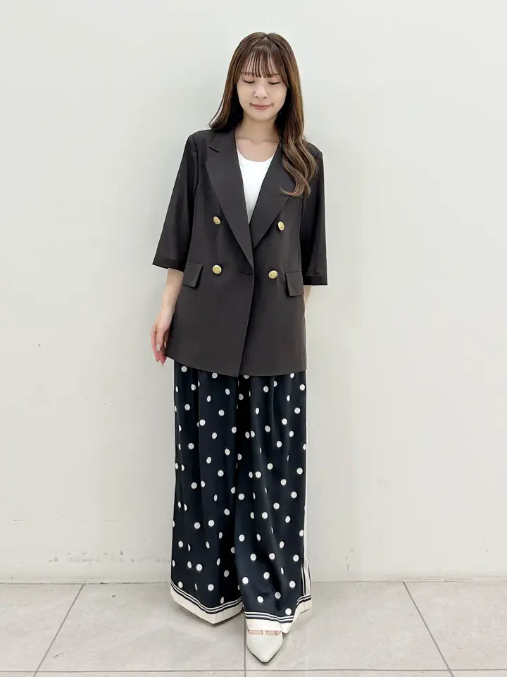 GRACE CONTINENTAL Miu Akamatsu コーディネート画像