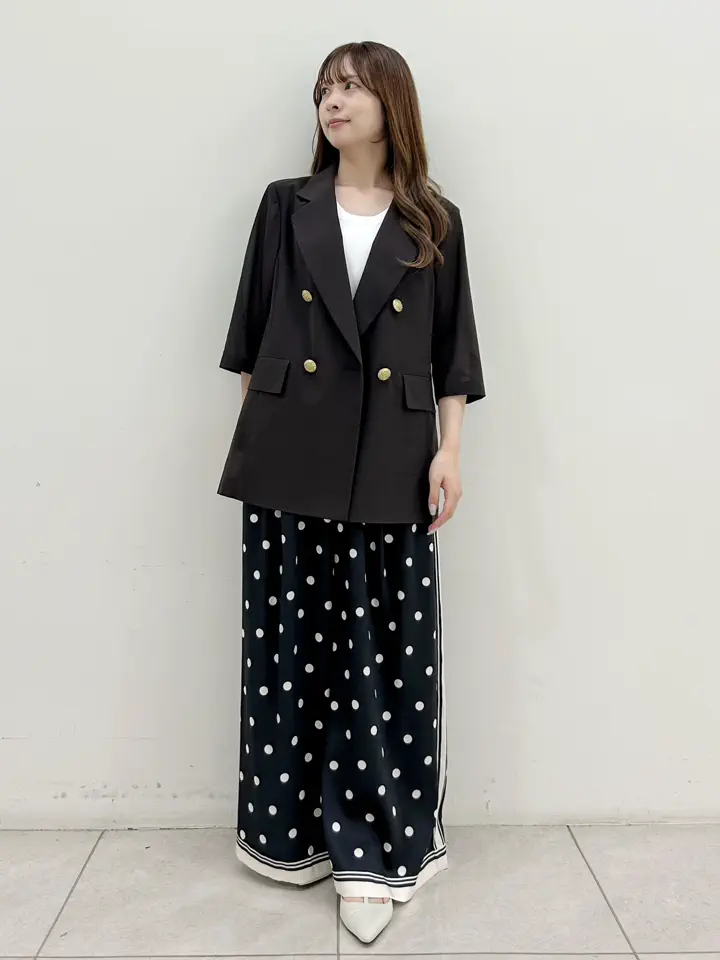 GRACE CONTINENTAL Miu Akamatsu コーディネート画像