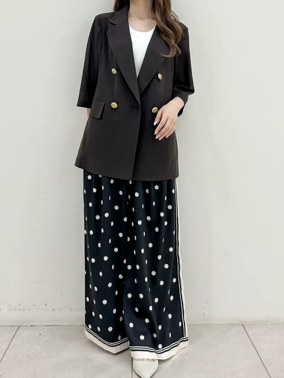 GRACE CONTINENTAL Miu Akamatsu コーディネート画像