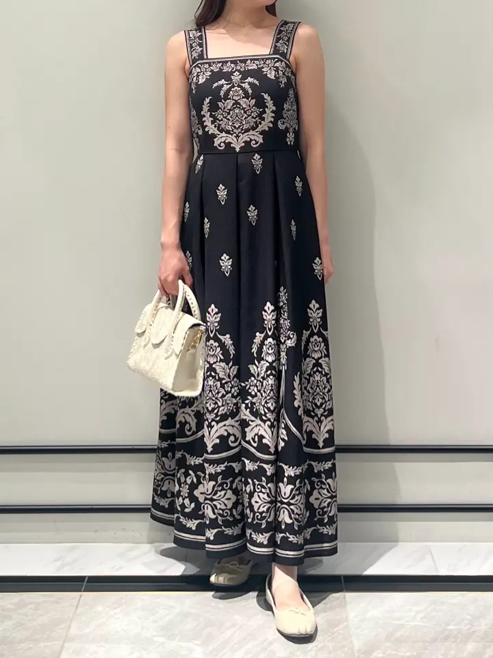 GRACE CONTINENTAL RIKO コーディネート画像