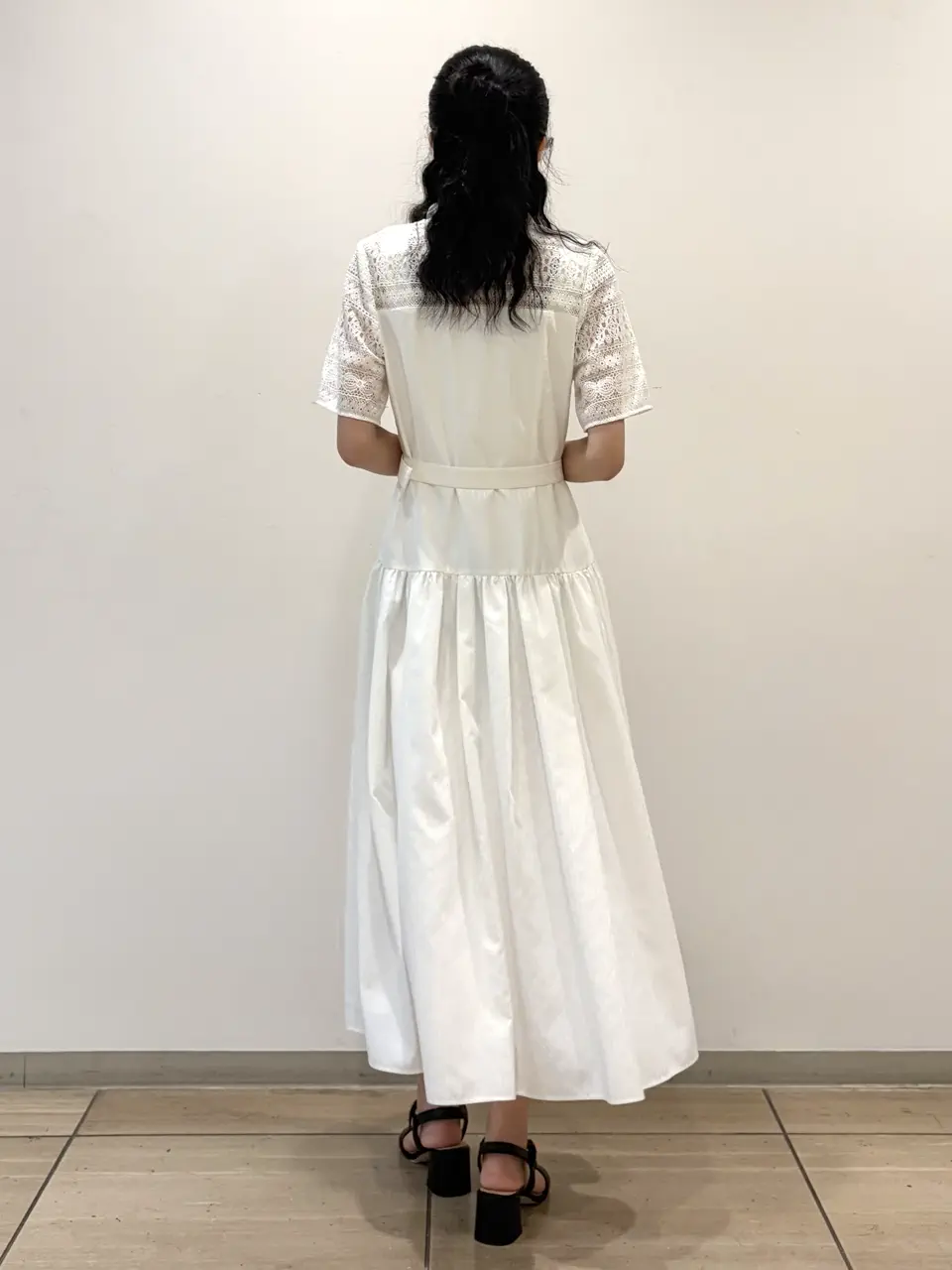 GRACE CONTINENTAL yoshi コーディネート画像