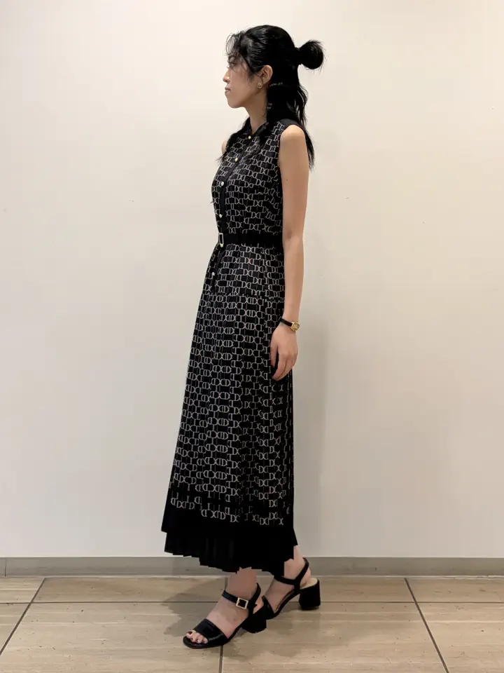 GRACE CONTINENTAL yoshi コーディネート画像