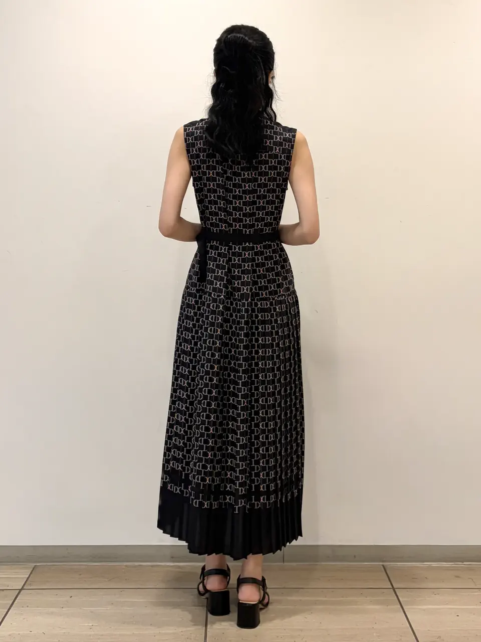 GRACE CONTINENTAL yoshi コーディネート画像
