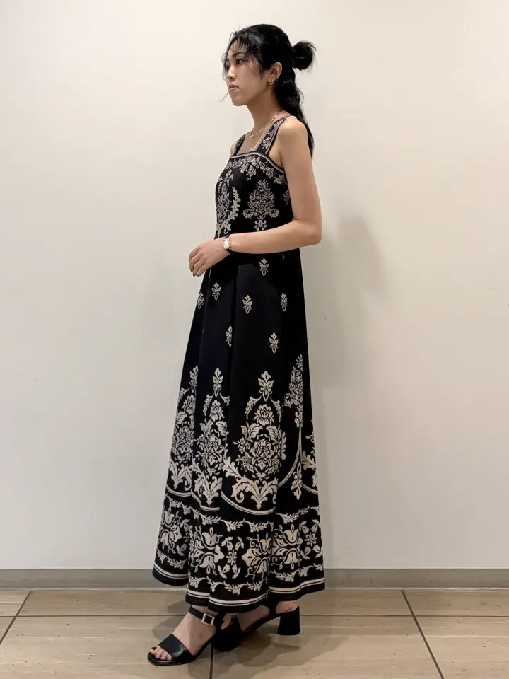 GRACE CONTINENTAL yoshi コーディネート画像