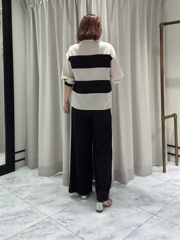 GRACE CONTINENTAL Izumi コーディネート画像