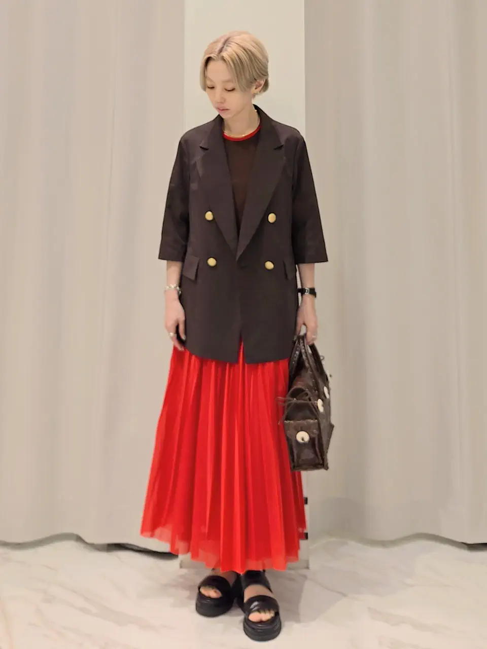 GRACE CONTINENTAL isono yui コーディネート画像