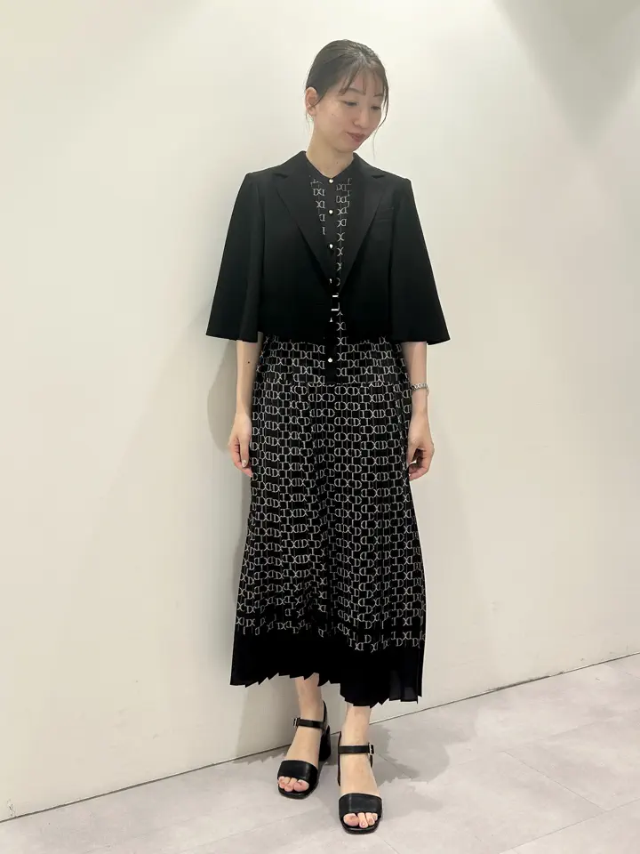 GRACE CONTINENTAL eri コーディネート画像
